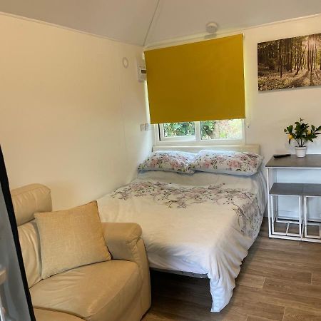 The Little Nest Beach Sole Use Accommodation Near To Bath Wick  Eksteriør bilde